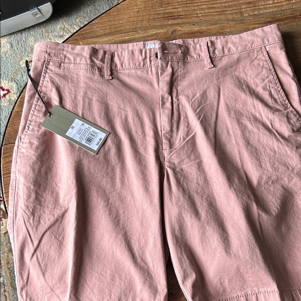 Goodfellow & Co Men's Pink Flat Front Shorts